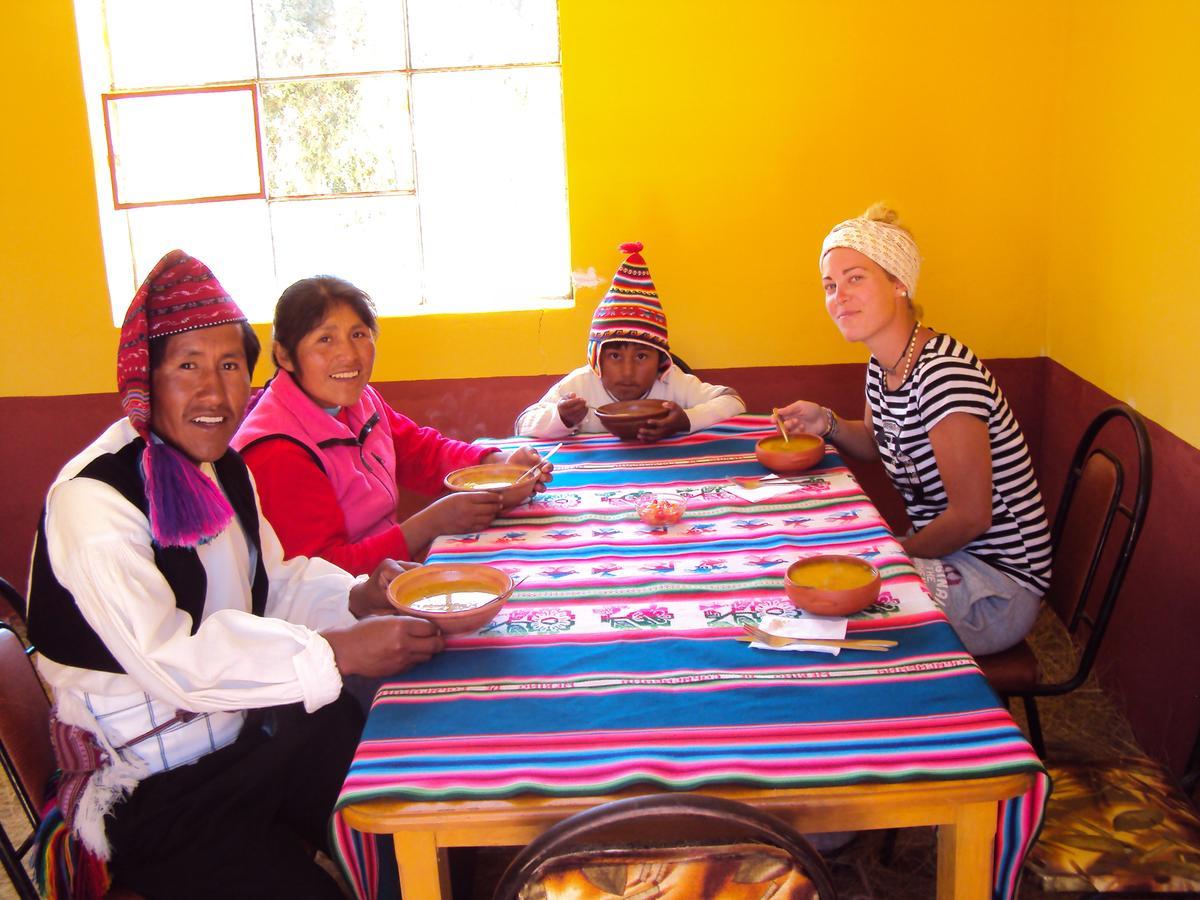 Taquile Familia Celso 호텔 Huillanopampa 외부 사진